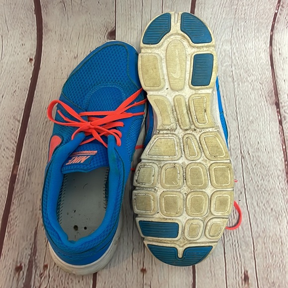 Womens Nike Running Shoes - Picture 9 of 10